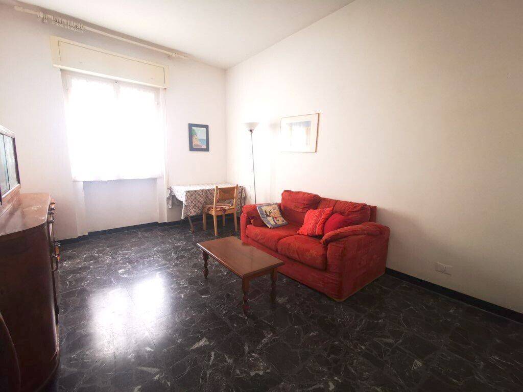 appartamento in vendita ad Imperia in zona Porto Maurizio