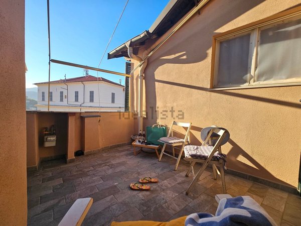 appartamento in vendita ad Imperia in zona Porto Maurizio