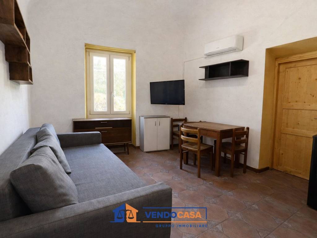 appartamento in vendita ad Imperia in zona Porto Maurizio