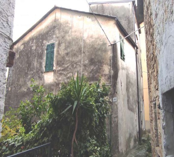 casa indipendente in vendita ad Imperia