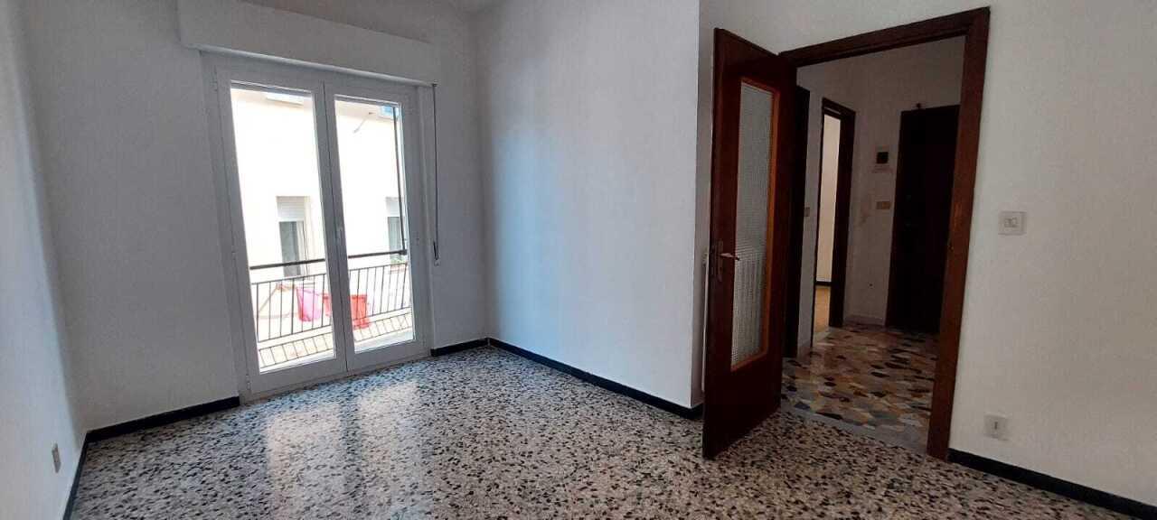 appartamento in vendita ad Imperia in zona Porto Maurizio