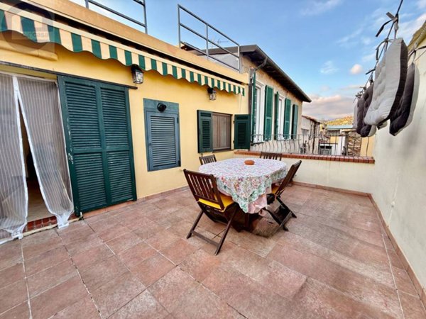 appartamento in vendita ad Imperia in zona Torrazza / Clavi