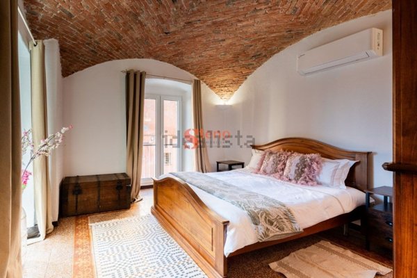 appartamento in vendita ad Imperia in zona Porto Maurizio