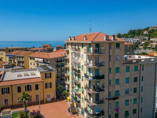 appartamento in vendita ad Imperia in zona Porto Maurizio