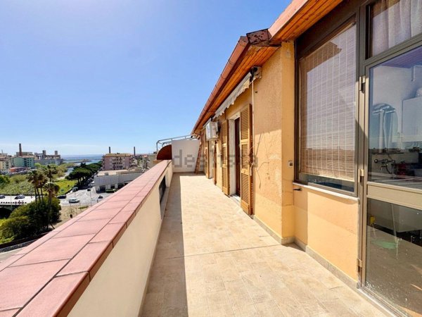 appartamento in vendita ad Imperia in zona Porto Maurizio