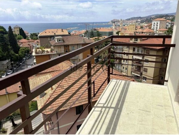 appartamento in vendita ad Imperia in zona Oneglia