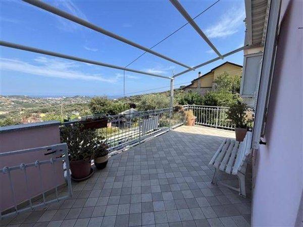 appartamento in vendita ad Imperia