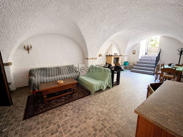 appartamento in vendita ad Imperia in zona Oneglia