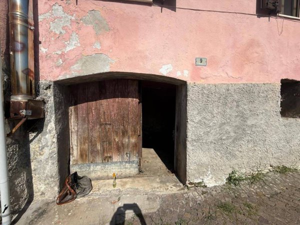 negozio in vendita ad Imperia in zona Oneglia