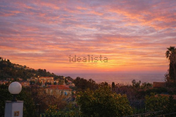 appartamento in vendita ad Imperia