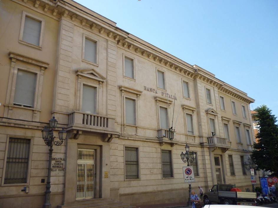 intera palazzina in vendita ad Imperia in zona Porto Maurizio