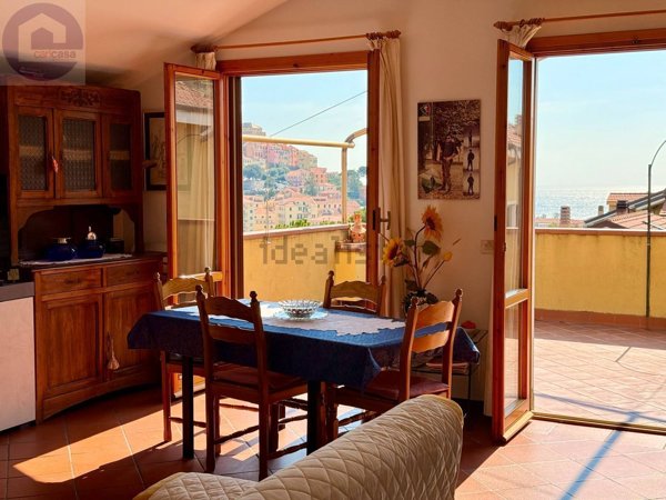 appartamento in vendita ad Imperia in zona Porto Maurizio