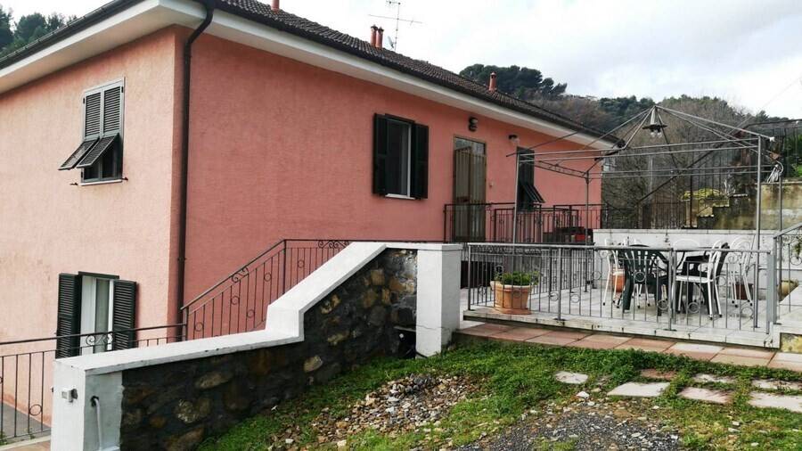 appartamento in vendita ad Imperia in zona Porto Maurizio