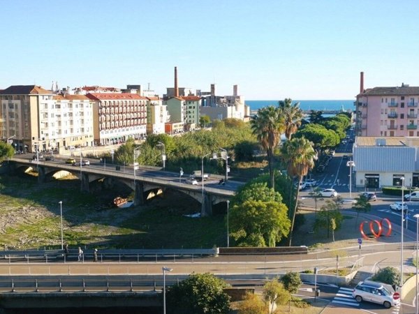 appartamento in vendita ad Imperia in zona Oneglia