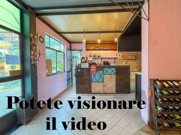 negozio in vendita ad Imperia in zona Oneglia