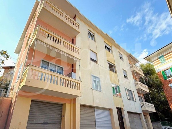 appartamento in vendita ad Imperia in zona Oneglia