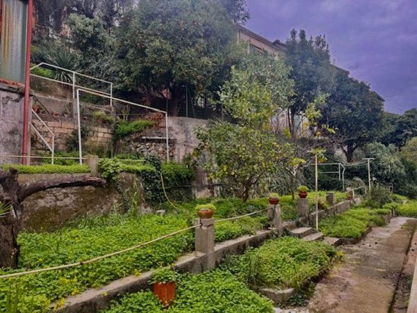 appartamento in vendita ad Imperia in zona Oneglia