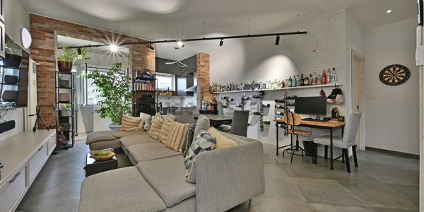 appartamento in vendita ad Imperia in zona Porto Maurizio