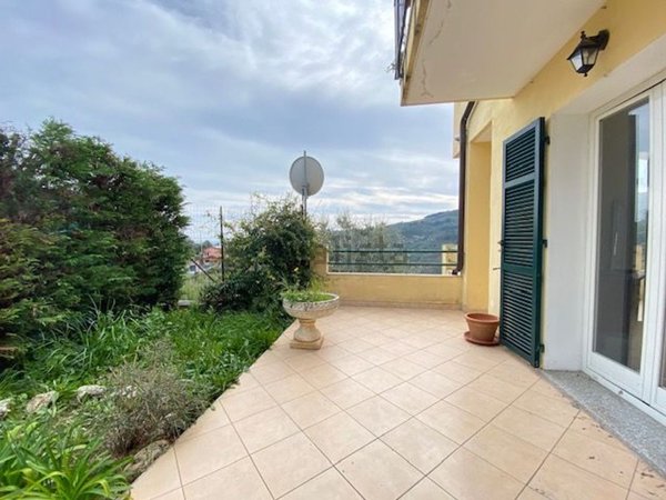 appartamento in vendita ad Imperia in zona Porto Maurizio