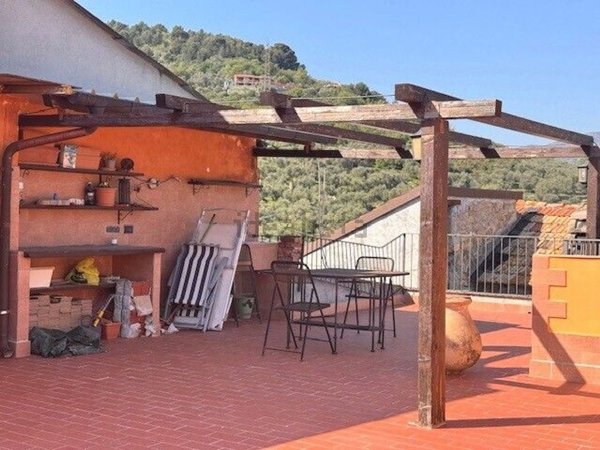 appartamento in vendita ad Imperia in zona Oneglia