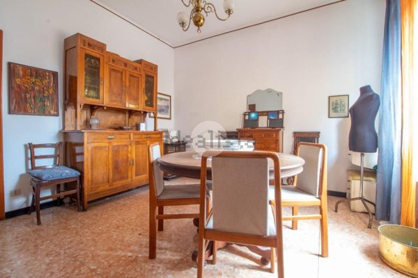 appartamento in vendita ad Imperia in zona Porto Maurizio