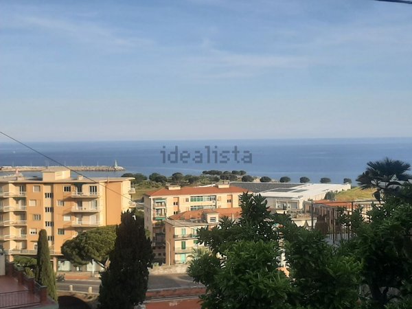 appartamento in vendita ad Imperia