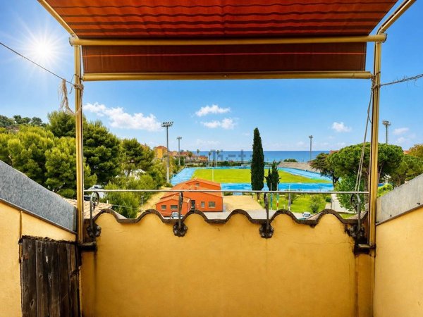 appartamento in vendita ad Imperia