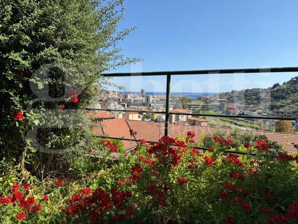 appartamento in vendita ad Imperia in zona Oneglia