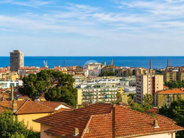 appartamento in vendita ad Imperia