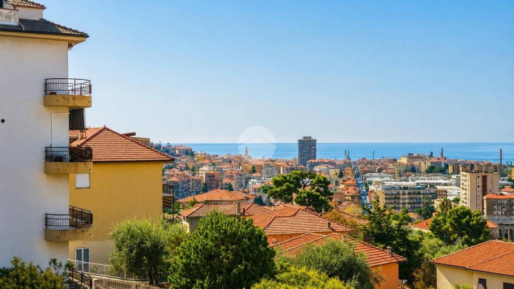 appartamento in vendita ad Imperia in zona Oneglia