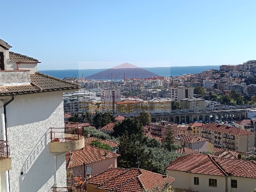 appartamento in vendita ad Imperia in zona Oneglia