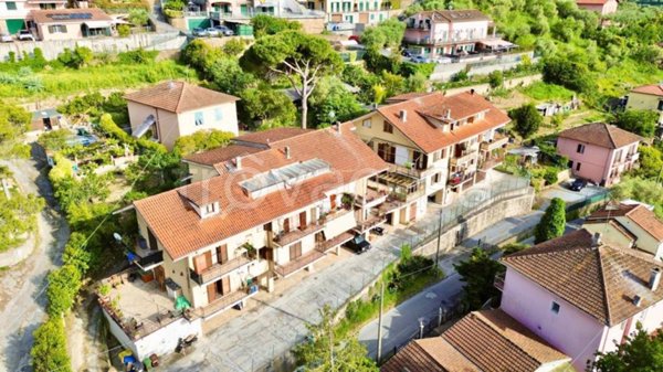 appartamento in vendita ad Imperia in zona Cantalupo