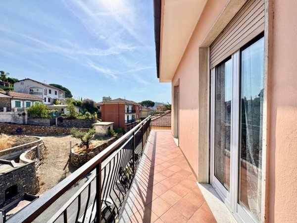 appartamento in vendita ad Imperia