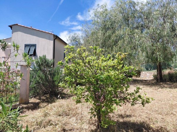 casa indipendente in vendita ad Imperia in zona Torrazza / Clavi
