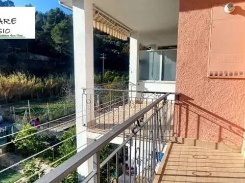 appartamento in vendita ad Imperia in zona Montegrazie