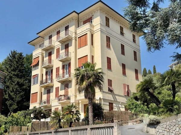 appartamento in vendita ad Imperia in zona Porto Maurizio