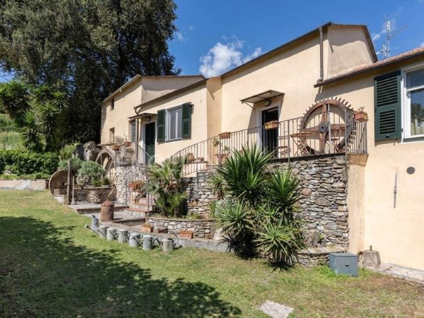 casa indipendente in vendita ad Imperia in zona Torrazza / Clavi