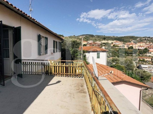 appartamento in vendita ad Imperia in zona Oneglia