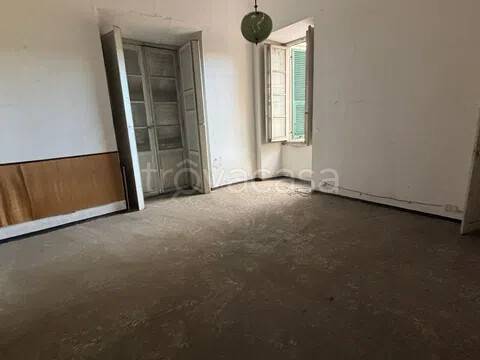 appartamento in vendita ad Imperia in zona Porto Maurizio