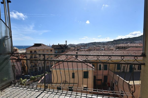 appartamento in vendita ad Imperia in zona Oneglia