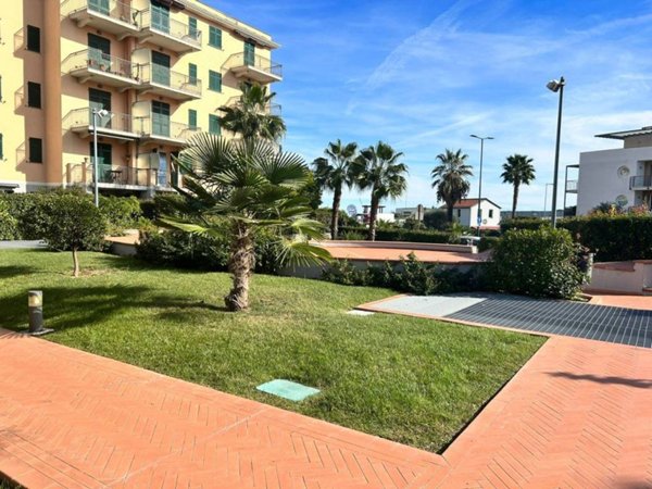 appartamento in vendita ad Imperia in zona Porto Maurizio