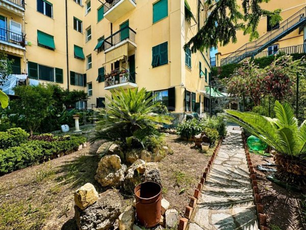 appartamento in vendita ad Imperia in zona Porto Maurizio