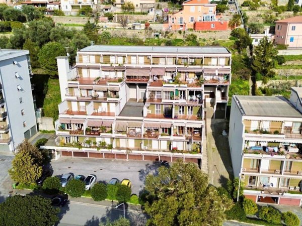 appartamento in vendita ad Imperia in zona Oneglia