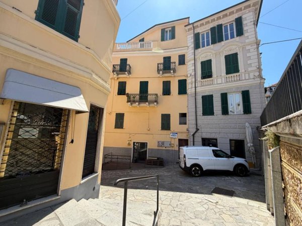 appartamento in vendita ad Imperia in zona Porto Maurizio