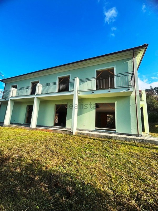 casa indipendente in vendita ad Imperia in zona Caramagna Ligure