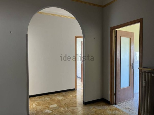 appartamento in vendita ad Imperia in zona Porto Maurizio