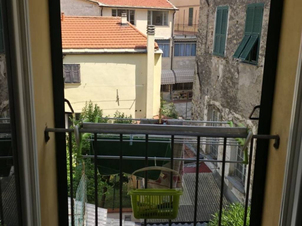 appartamento in vendita ad Imperia in zona Porto Maurizio
