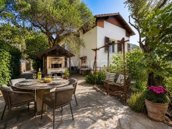 casa indipendente in vendita ad Imperia