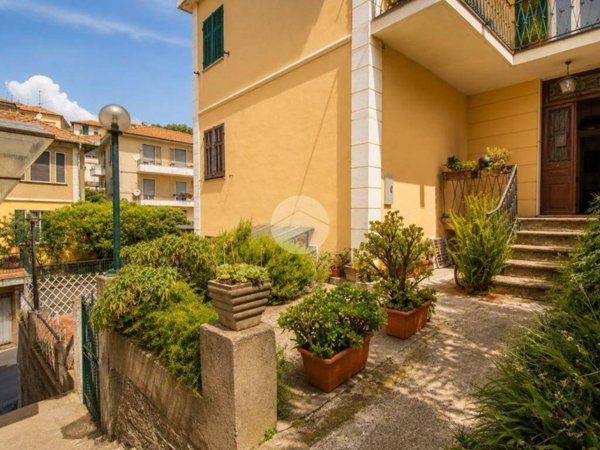 appartamento in vendita ad Imperia in zona Oneglia