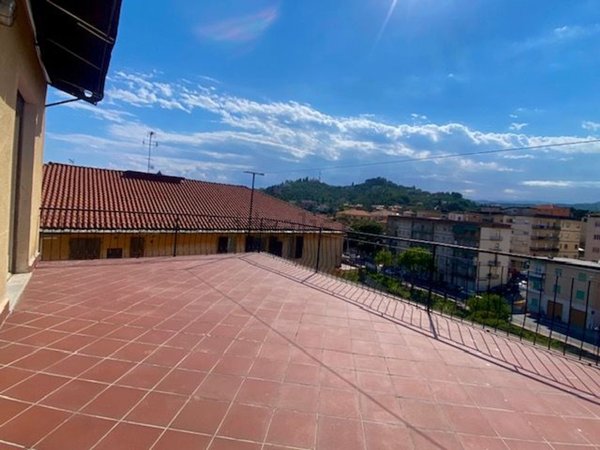 appartamento in vendita ad Imperia in zona Porto Maurizio